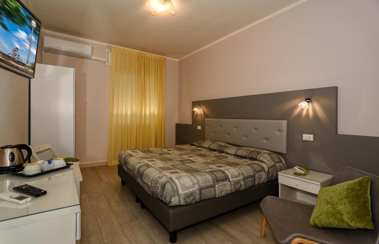 City Hotel Viareggio Extérieur photo